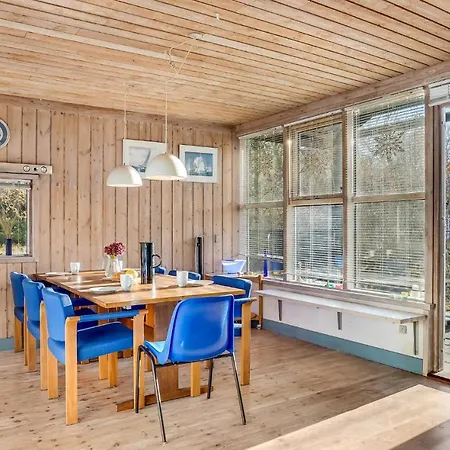 Beautiful In Vaeggerlose With Kitchen